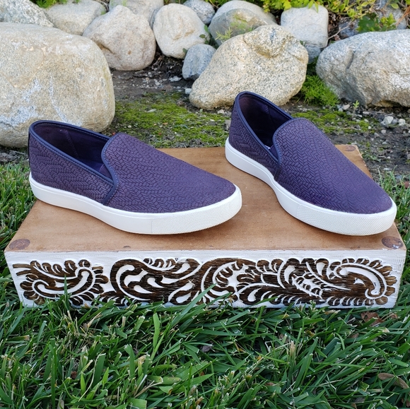 Under Armour Purple Suede Slip-on Sneakers - Picture 2 of 6